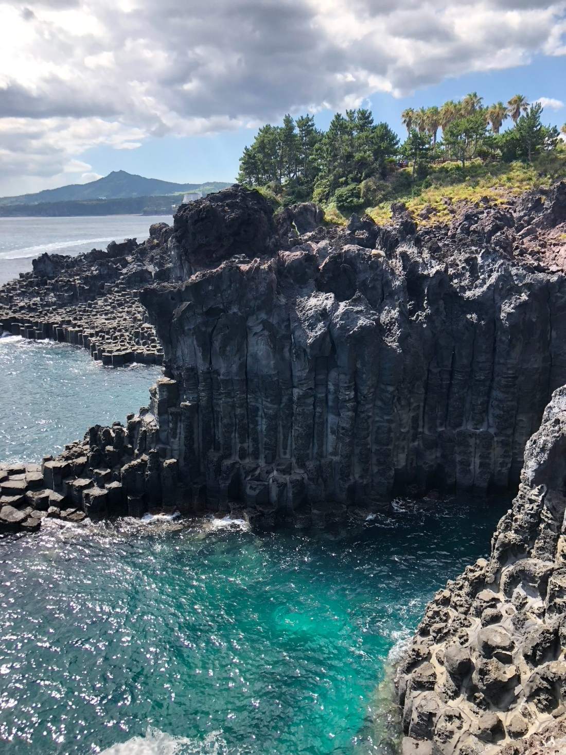 Colonnes de basalte de Jusangjeolli, île de Jeju